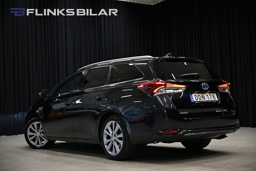 Bild 4 av Toyota Auris Touring Sports Hybrid 136HK Executive|Backkamera|S&V