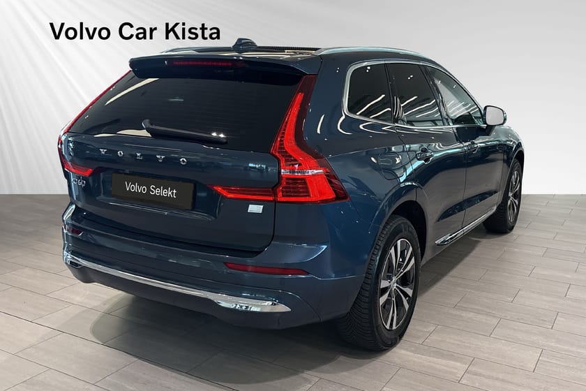 Bild 5 av Volvo XC60 Recharge T6 Core Bright Läder Panorama B-Kamera
