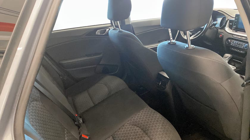 Bild 5 av Kia Ceed Sportswagon Plug-in Hybrid DCT 141hk Advance - Backkamera - Apple CarPlay