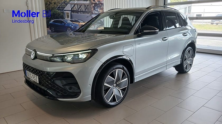 Bild 5 av Volkswagen Tiguan eHybrid R-LINE eHYBRID, 272 HK,DSG6,AREA VIEW