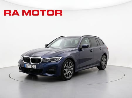 BMW 330e xDrive Touring 292hk M Sport | H/K | 360 Kamera | Laser | Drag