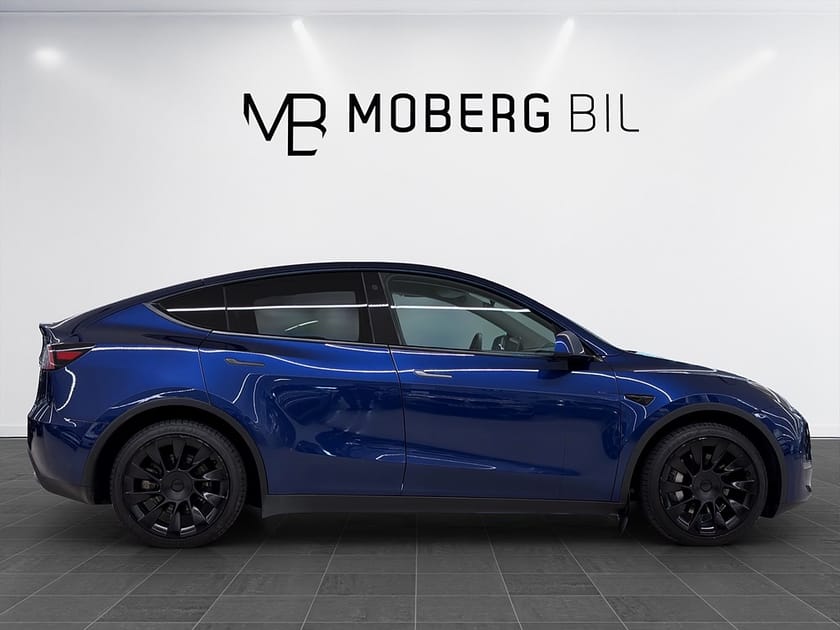 Bild 5 av Tesla Model Y Long Range AWD 514hk Pano Drag Läder Navi