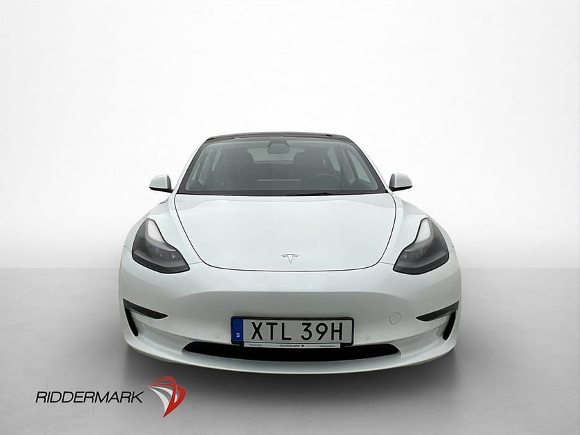 Bild 3 av Tesla Model 3 Long Range AWD 440hk Kamera Autopilot Pano