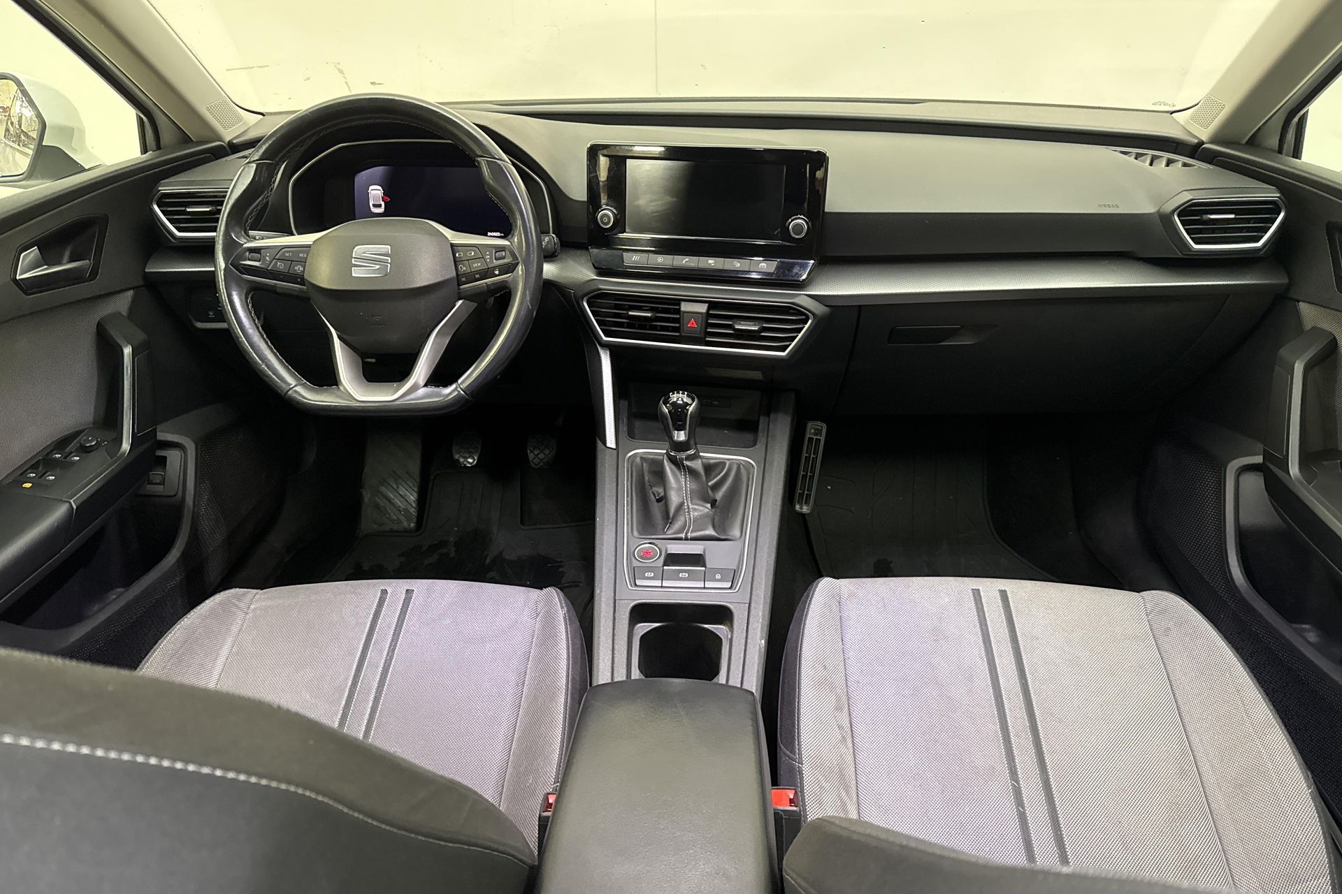 Seat Leon 1.5 TGI 2022, bild 7/10