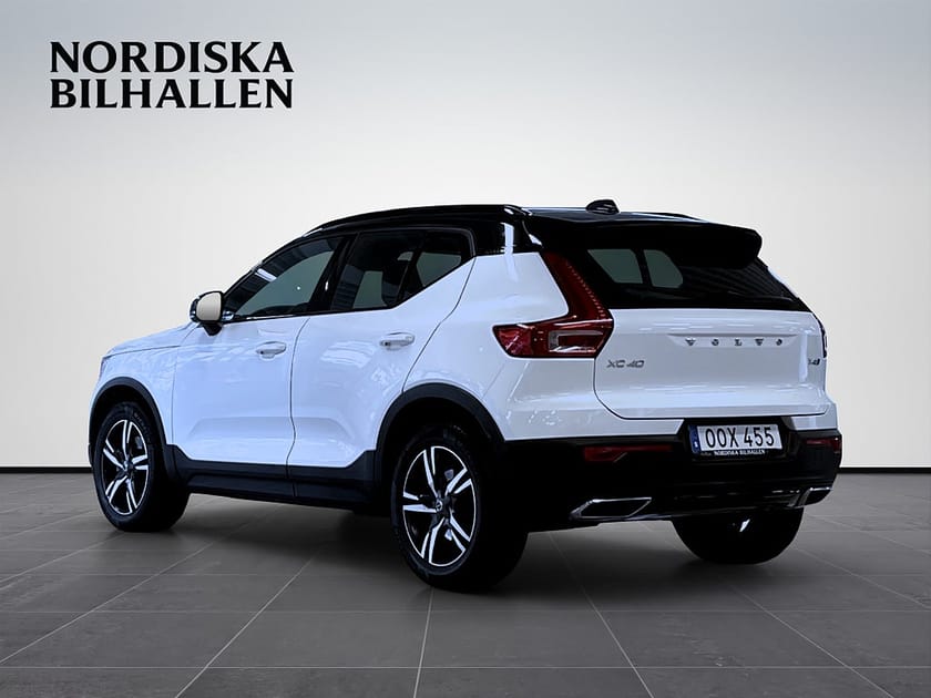 Bild 5 av Volvo XC40 T4 AWD Geartronic R-Design Panorama Värmare GPS