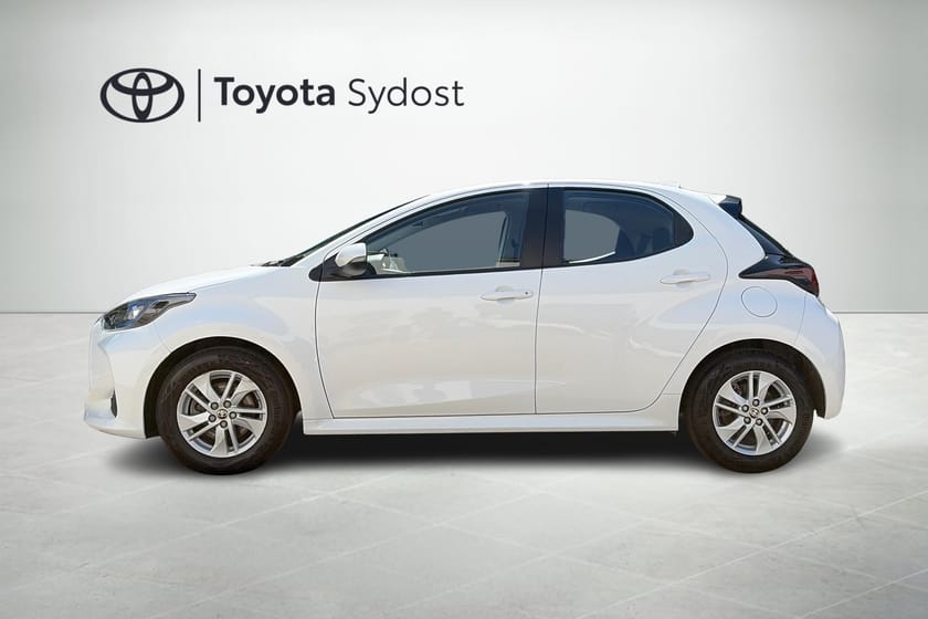 Bild 2 av Toyota Yaris Hybrid Active Backkamera, Rattvärme