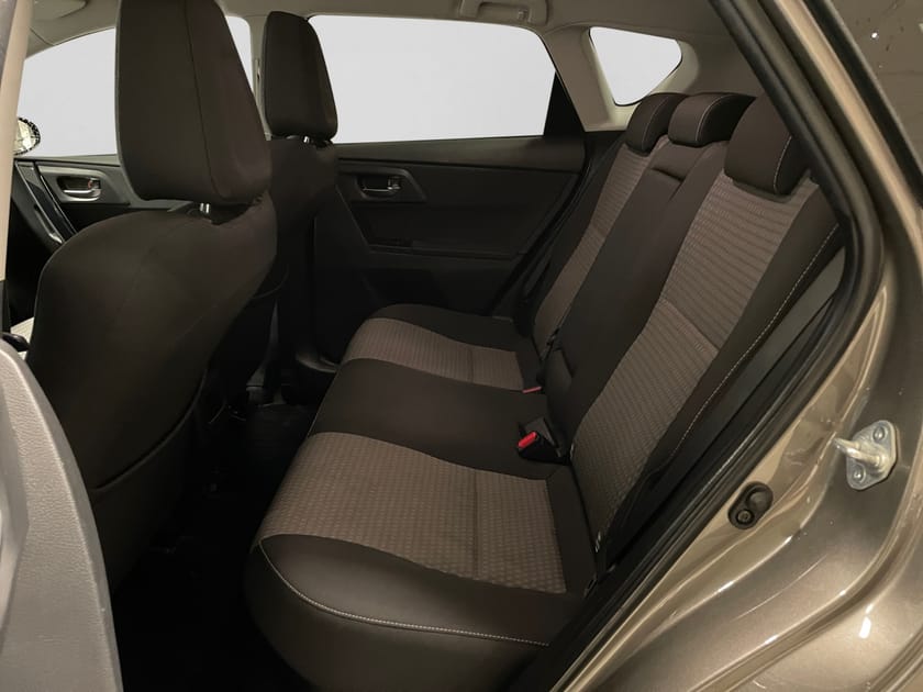 Bild 5 av Toyota Auris Hybrid e-CVT 136hk
