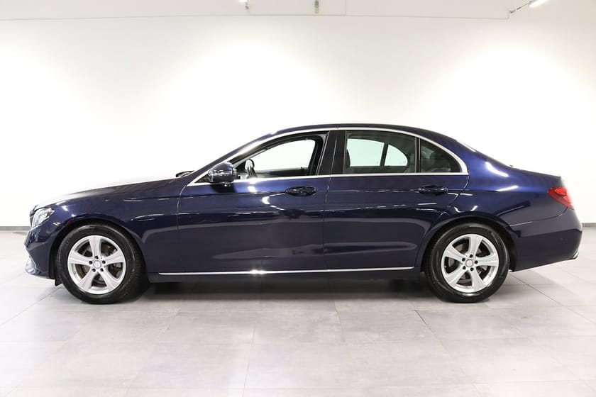 Bild 3 av Mercedes-Benz E 220 d 220d Avantgarde Dragkrok Panoramatak
