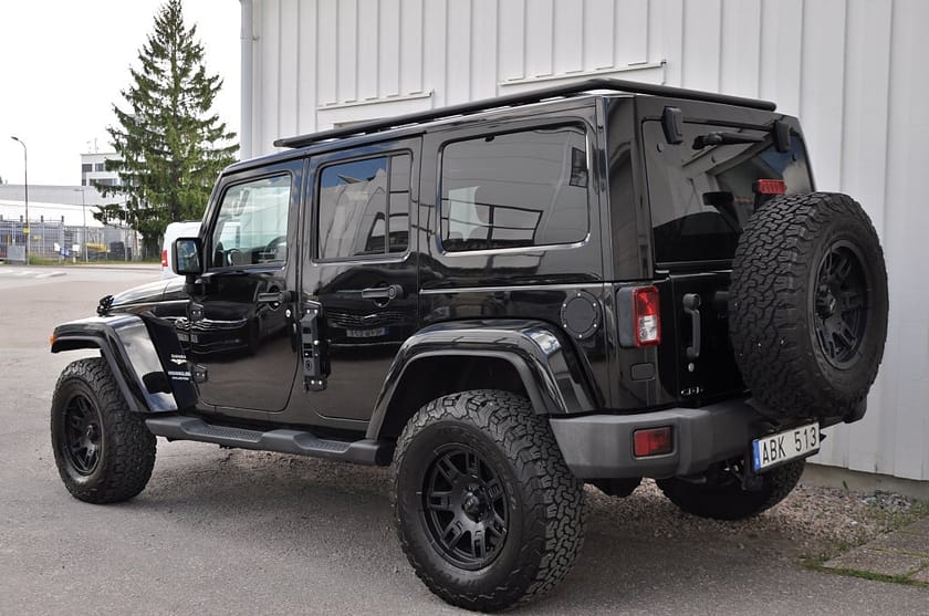 Bild 4 av Jeep Wrangler Unlimited 2.8 200hk 4WD Sahara Aut Vinsch Drag