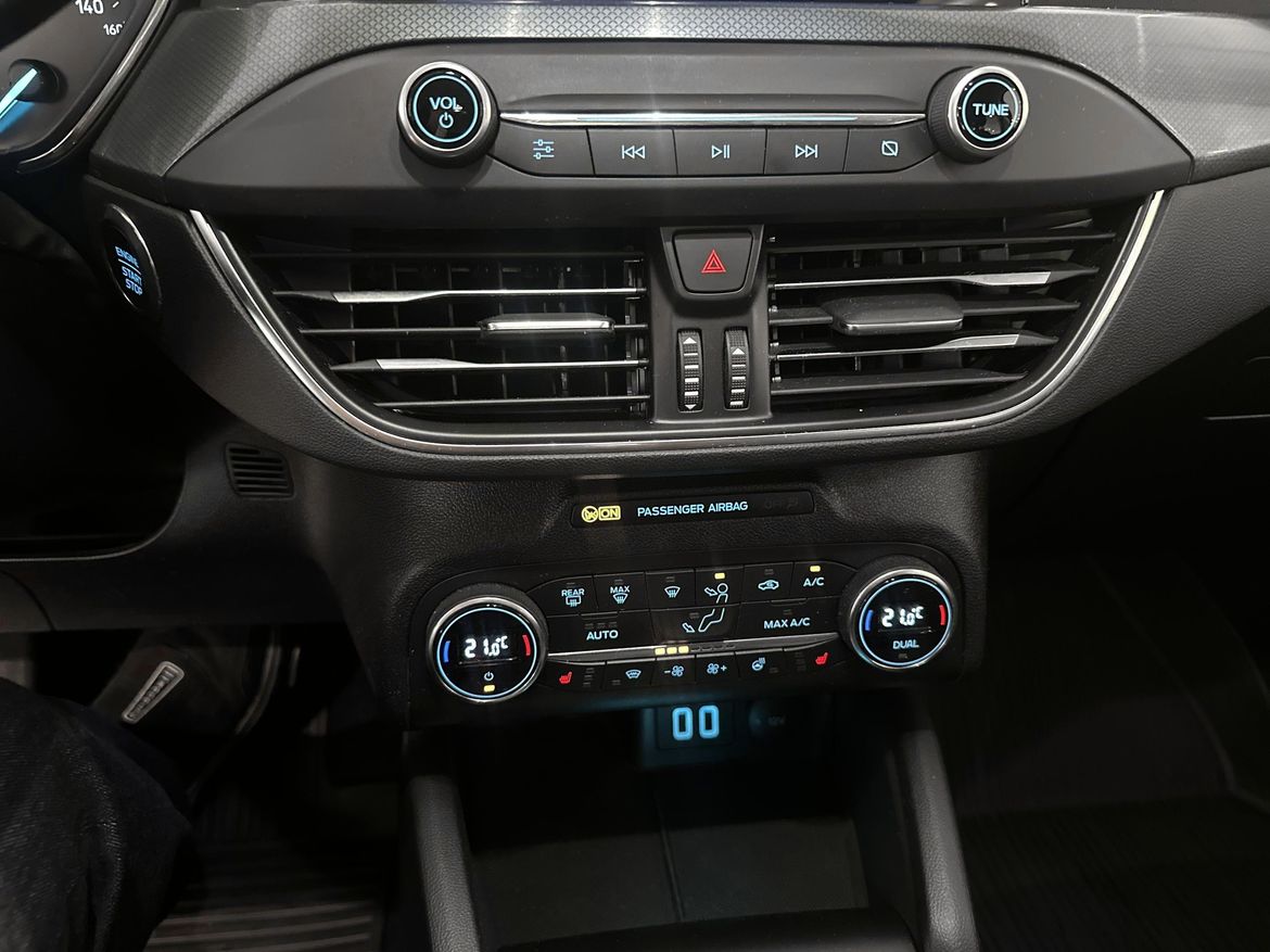 Ford Focus 2022 - miniatyr 13