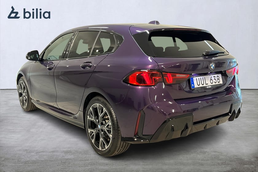 Bild 2 av BMW 120 M Sport / Pano / Rattvärme / Backkamera / Adaptiv