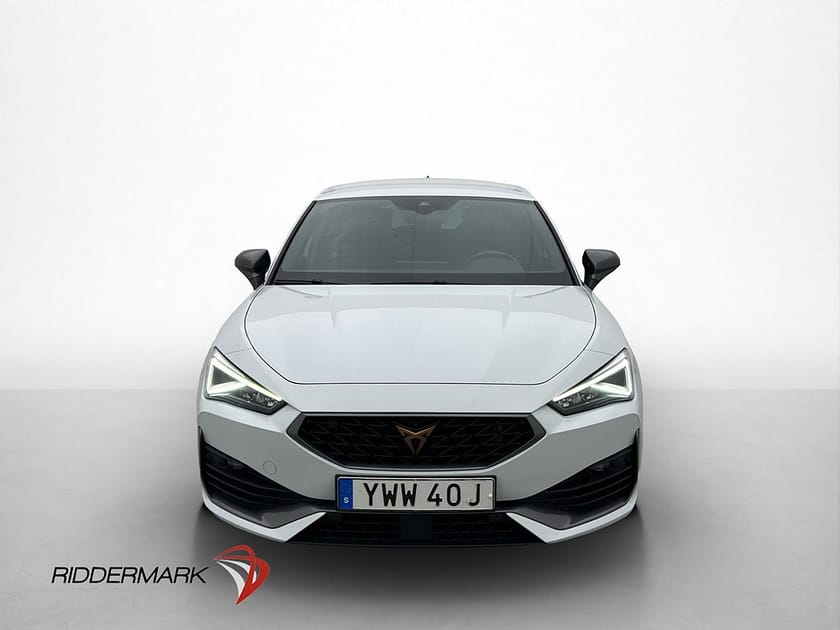 Bild 2 av CUPRA Leon e-Hybrid VZ Kamera Navi CarPlay Adaptiv-Fart