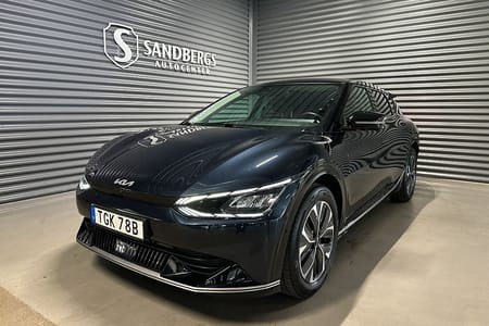 Kia EV6 77.4 kWh AWD 325hk 360-kamera Navi Skinn Keyless Drag