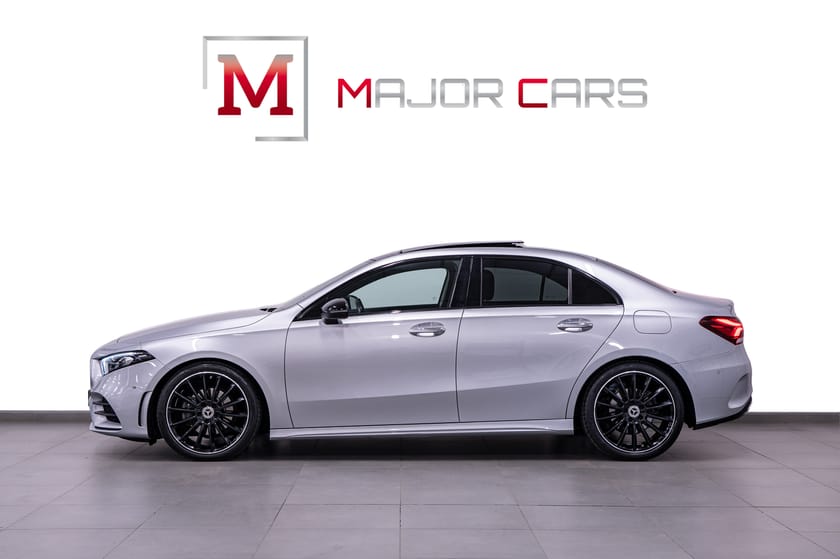 Bild 3 av Mercedes-Benz A 200 Sedan AMG Night Pano Ambient Wide Premium Distronic