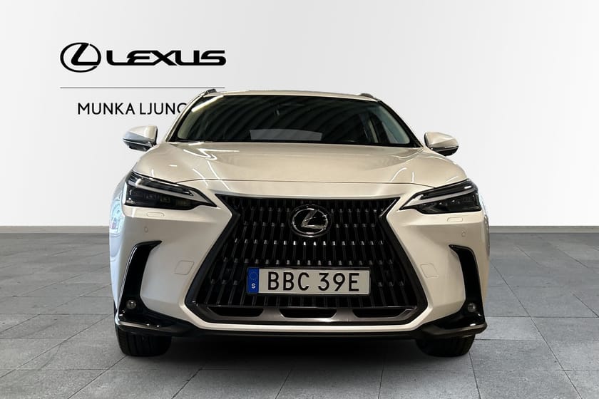 Bild 5 av Lexus NX 450h+ Executive Teknikpaket vinterhjul