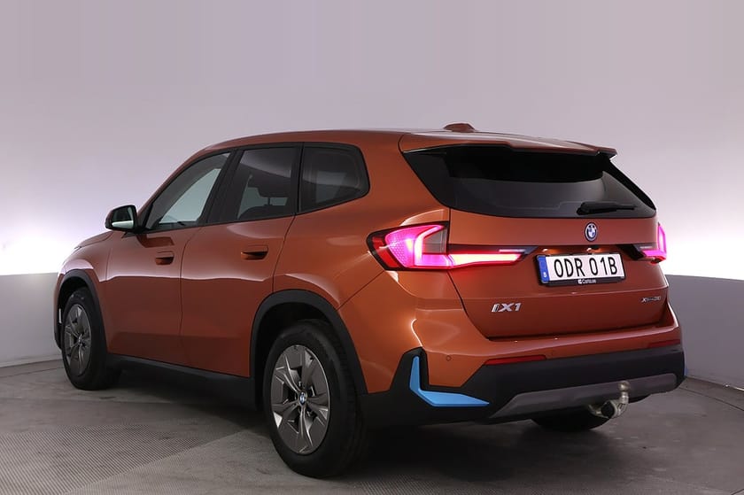 Bild 4 av BMW iX1 xDrive30 Drag HUD 360 Elstol Navi Carplay