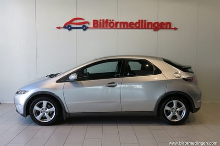 Honda Civic 1.3 i-VTEC 99hk 1 Ägare V-Hjul Låga mil