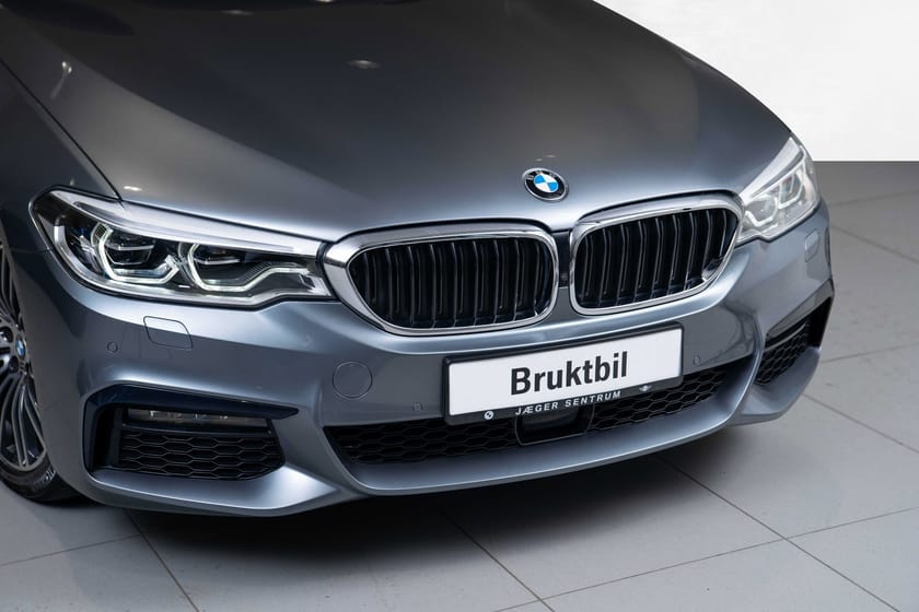 Bilde 4 av BMW 530e xDrive iPerformance Sedan M-Sport Soltak Komfortseter ACruise HUD HK