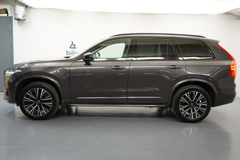 Bild 2 av Volvo XC90 7-seater Recharge T8 Ultimate Dark, Taklucka, Dragkrok, Navigation
