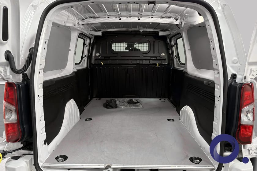 Bilde 5 av Peugeot Partner Mester L2 | ADAPTIV CRUISE, HENGERFESTE, KAMERA++