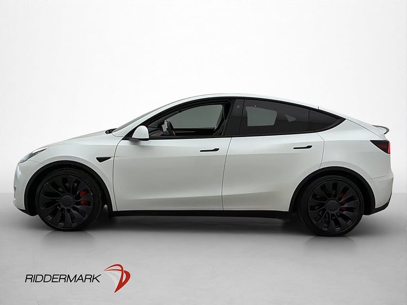 Bild 5 av Tesla Model Y Performance AWD Svenskåld Autopilot Dragkrok