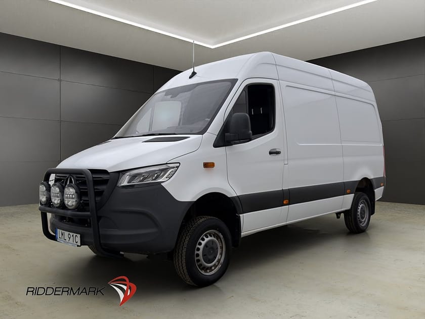 Bild 3 av Mercedes-Benz Sprinter 319 CDI 4x4 Panel Van L2H2 Värm Drag B-Kamera Moms