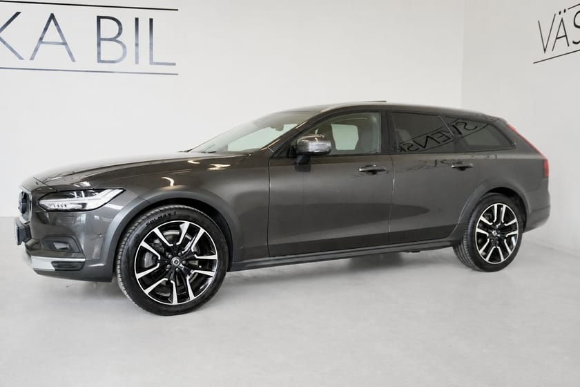 Bild 3 av Volvo V90 Cross Country B4 AWD Polestar Pano/HUD/H&K/SE SPEC
