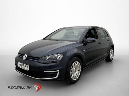 Volkswagen Golf GTE 204hk Dragkrok Värmare Navi CarPlay