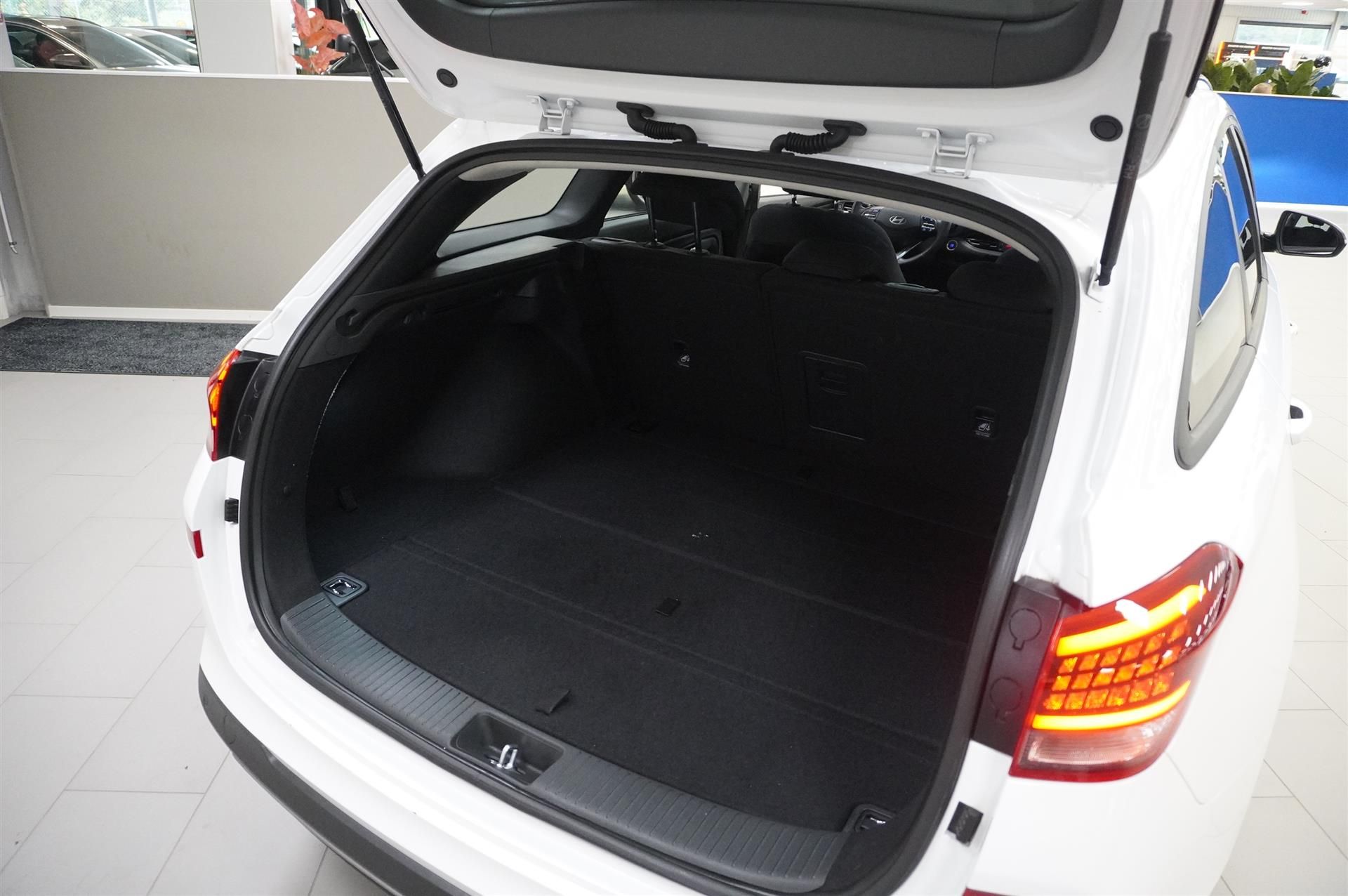 Hyundai i30 2025, bild 3/10
