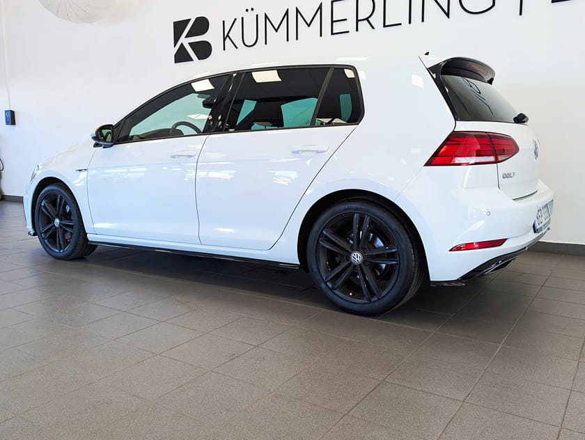 Bild 3 av Volkswagen Golf 1.5 TSI R Line 150hk P-sensorer Carplay