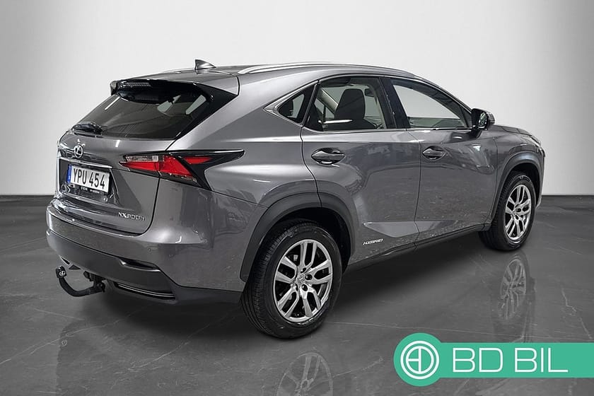 Bild 4 av Lexus NX 300h AWD NX300H 2.5 E-CVT 197HK BUSINESS BACKKAMERA HELSKINN DRAG