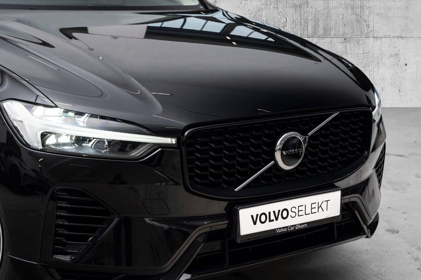 Bilde 3 av Volvo XC60 T6 AWD Plug In Hybrid Plus Dark 350Hk. Hengerfeste!
