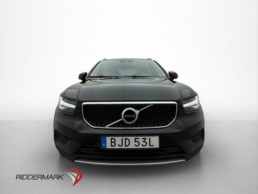 Bild 2 av Volvo XC40 T2 129hk Momentum Kamera Värmare VOC Farthållare