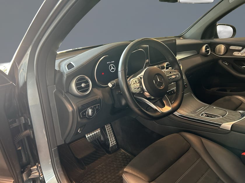 Bild 4 av Mercedes-Benz GLC 400 d Coupé 4MATIC AMG Line//BURMESTER//Drag//