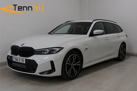 BMW 330e xDrive Touring Steptronic M Sport Drag P-Värme Navi