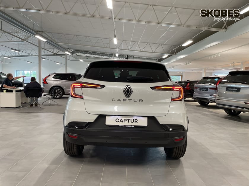 Bild 5 av Renault Captur PhII Mildhybrid 140 techno EDC