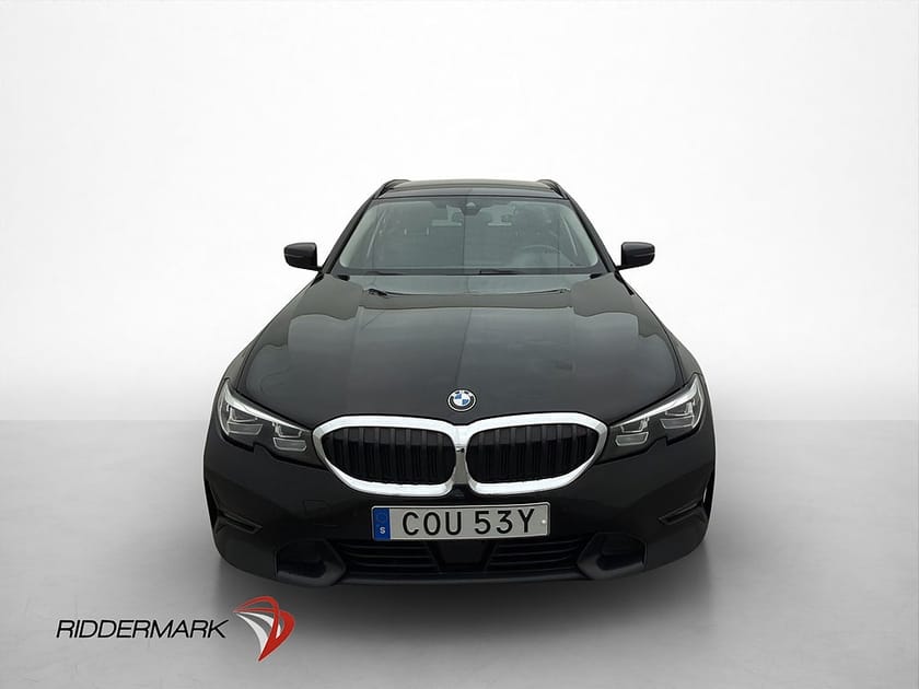 Bild 2 av BMW 330e xDrive Touring 330 Sport line Cockpit B-Kamera Drag Navi