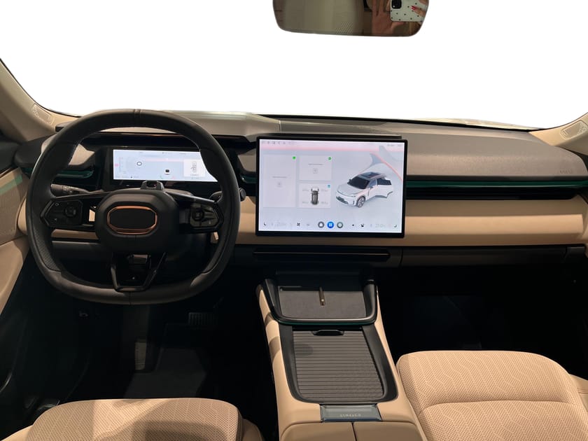 Bild 5 av Lynk & Co 08 PHEV More