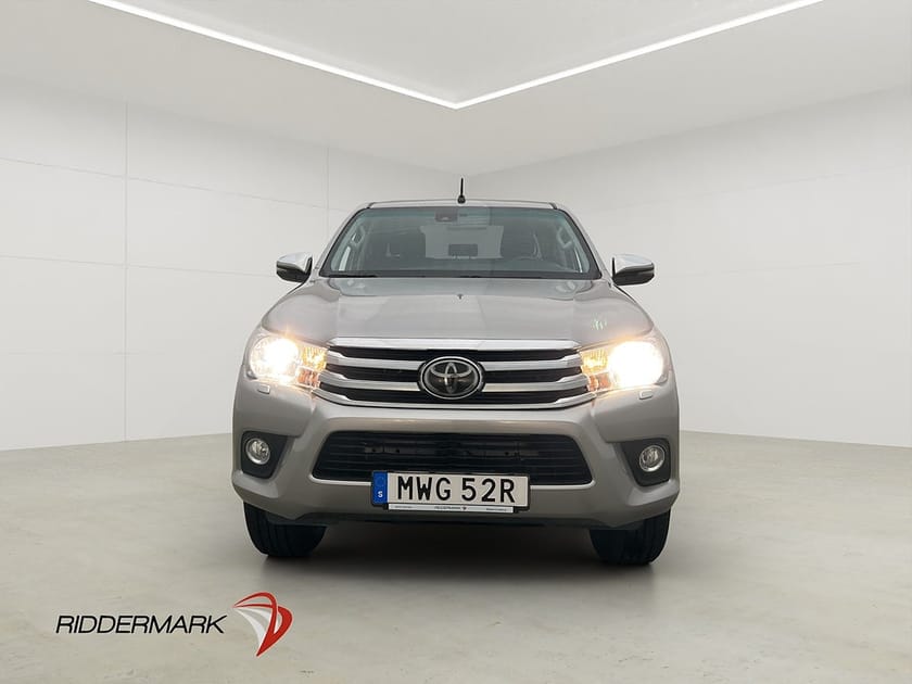 Bild 5 av Toyota Hilux Dubbelhytt Hero 2.4 AWD Drag B-Kamera Diff Moms 1-Brukare