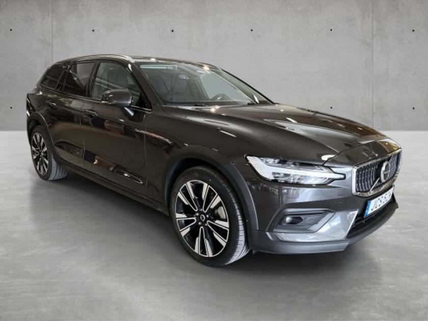 Bild 4 av Volvo V60 Cross Country B4 AWD Diesel Plus