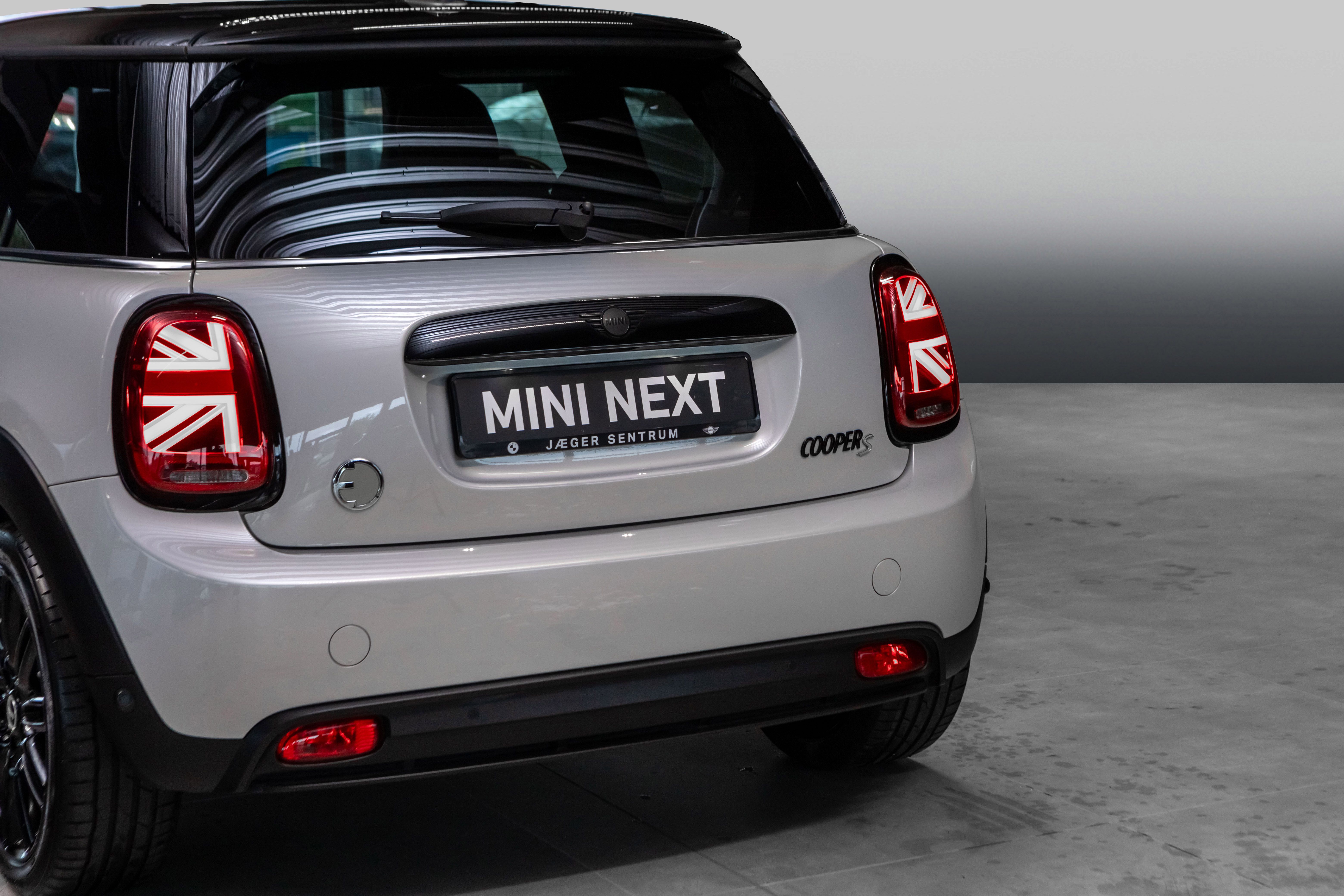MINI Cooper SE, 184hp, 2023