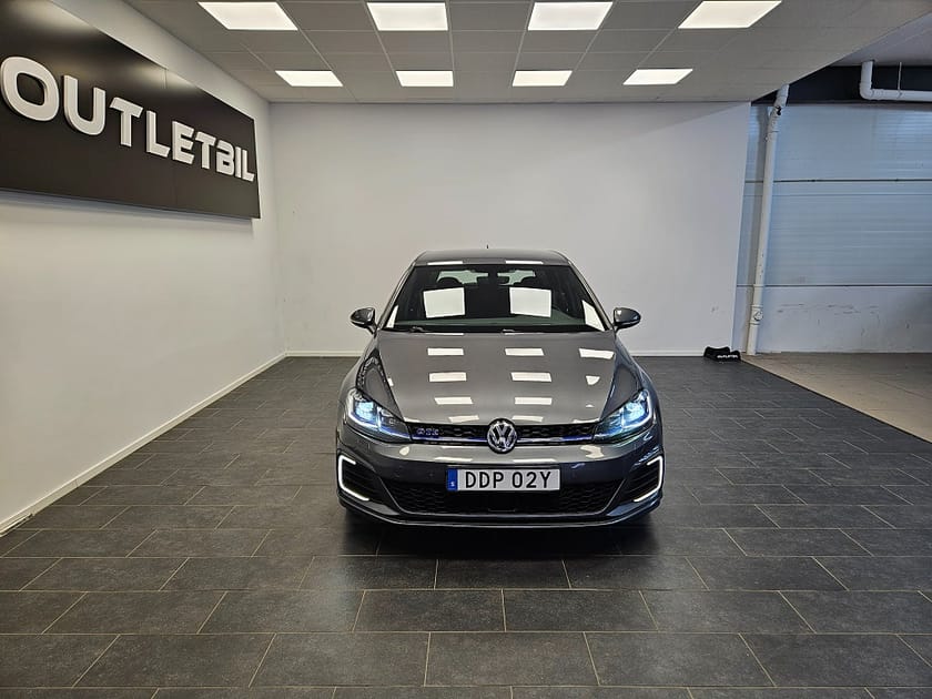 Bild 4 av Volkswagen Golf GTE 1.4 TSI 204hk PHEV Laddhybrid Cockpit Drag PDC