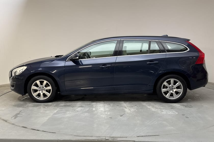 Bild 2 av Volvo V60 D4 (163hk) Momentum Värmare