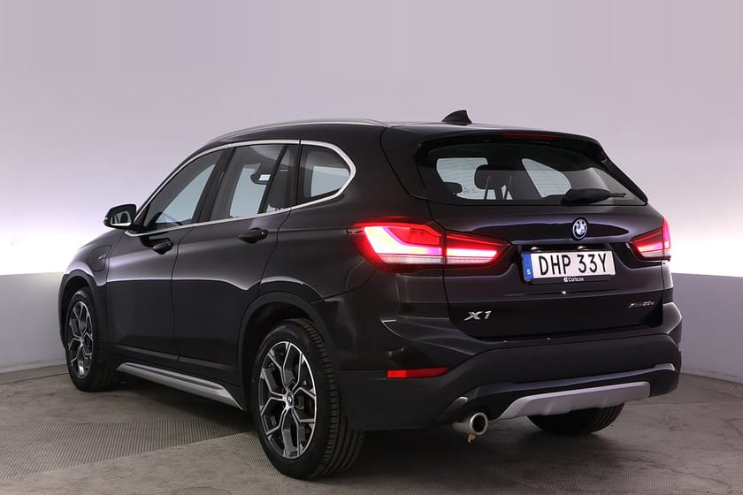 Bild 4 av BMW X1 xDrive25e Xline Navi Head Up Display Farthållare LED
