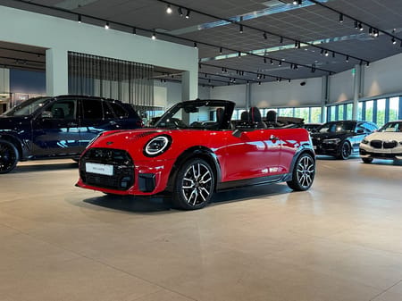 MINI Cooper S Convertible Cab JCW Trim H/K Head-Up Rattvärme