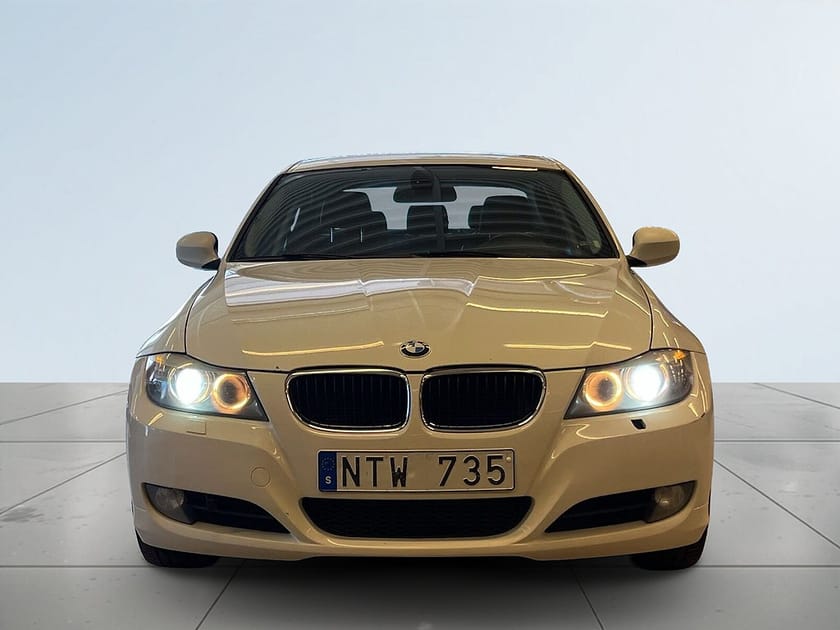 Bild 2 av BMW 320d Sedan 2.0 S&V-Hjul/MoK-Värm/P-Sens/Kamkedja/Ny servad