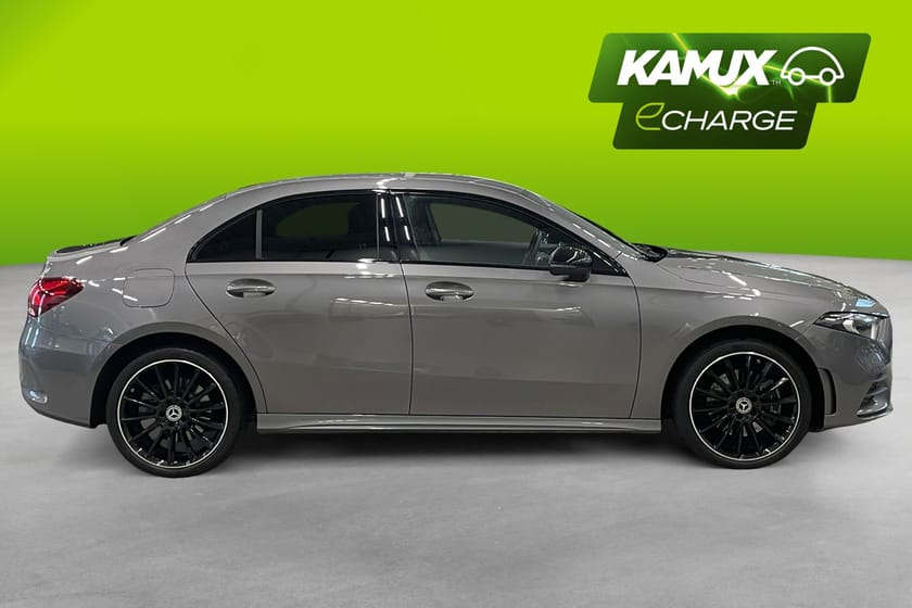 Bild 2 av Mercedes-Benz A 250 e Sedan 8G-DCT PHEV AMG Kamera 218hk