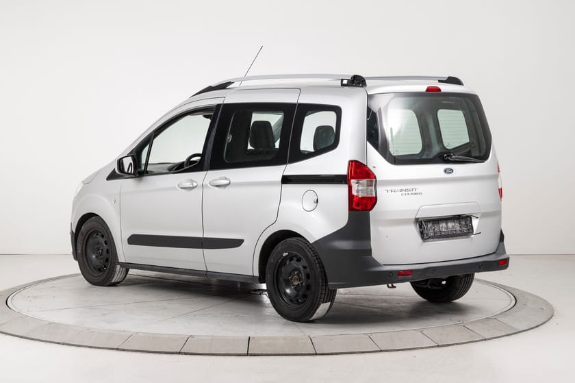Bilde 4 av Ford Transit Courier 1.5 TDCi Auksjon! Les tekst!