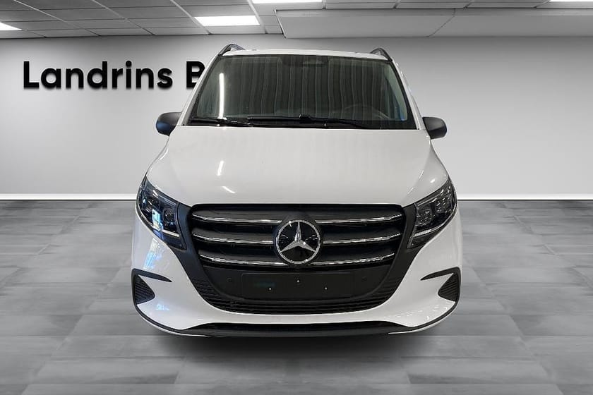 Bild 2 av Mercedes-Benz Vito 119 CDI 4x4 3.0t Select 2 x sidodörr Lagerbil