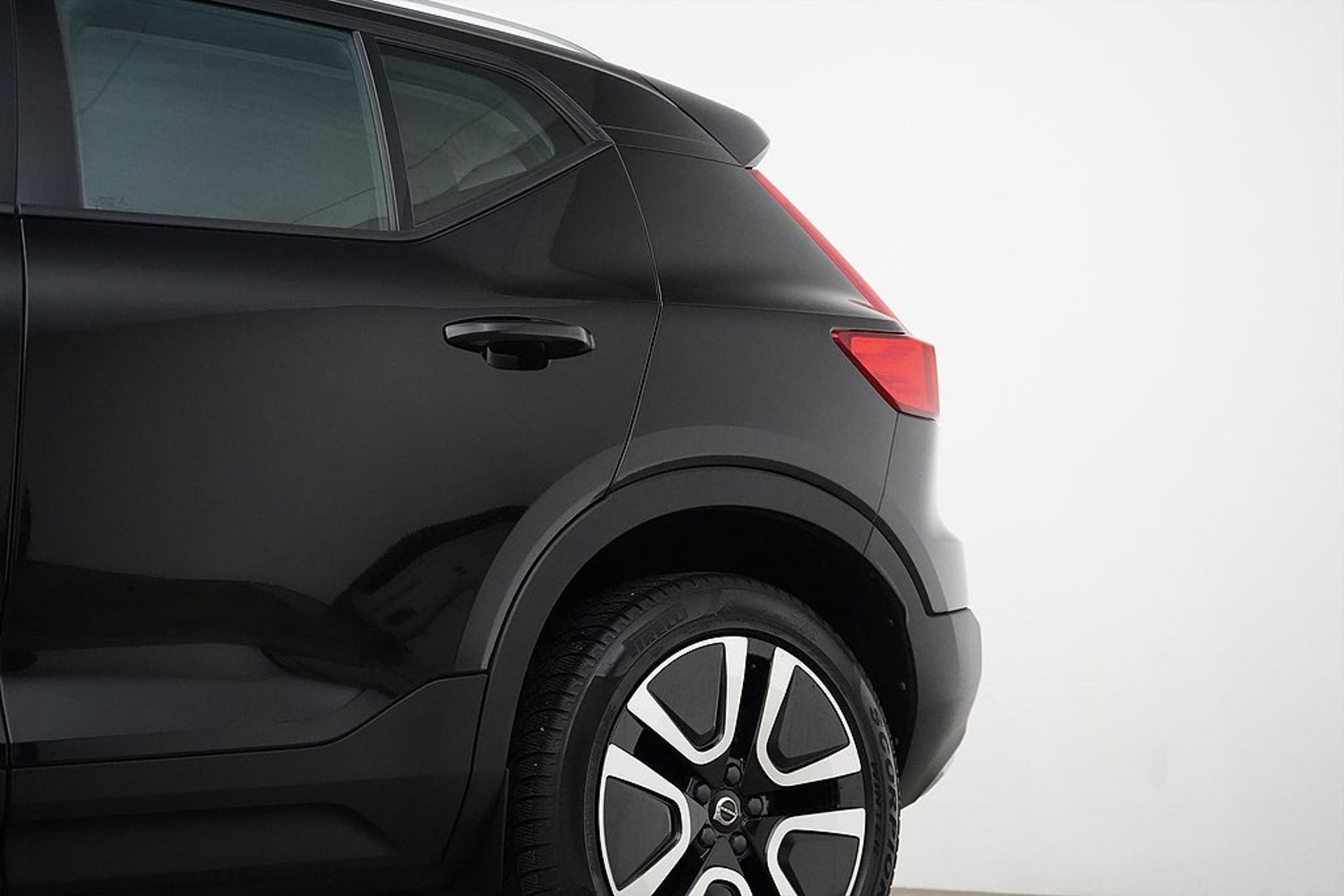 Volvo XC40 B4 Momentum 2021, bild 3/10